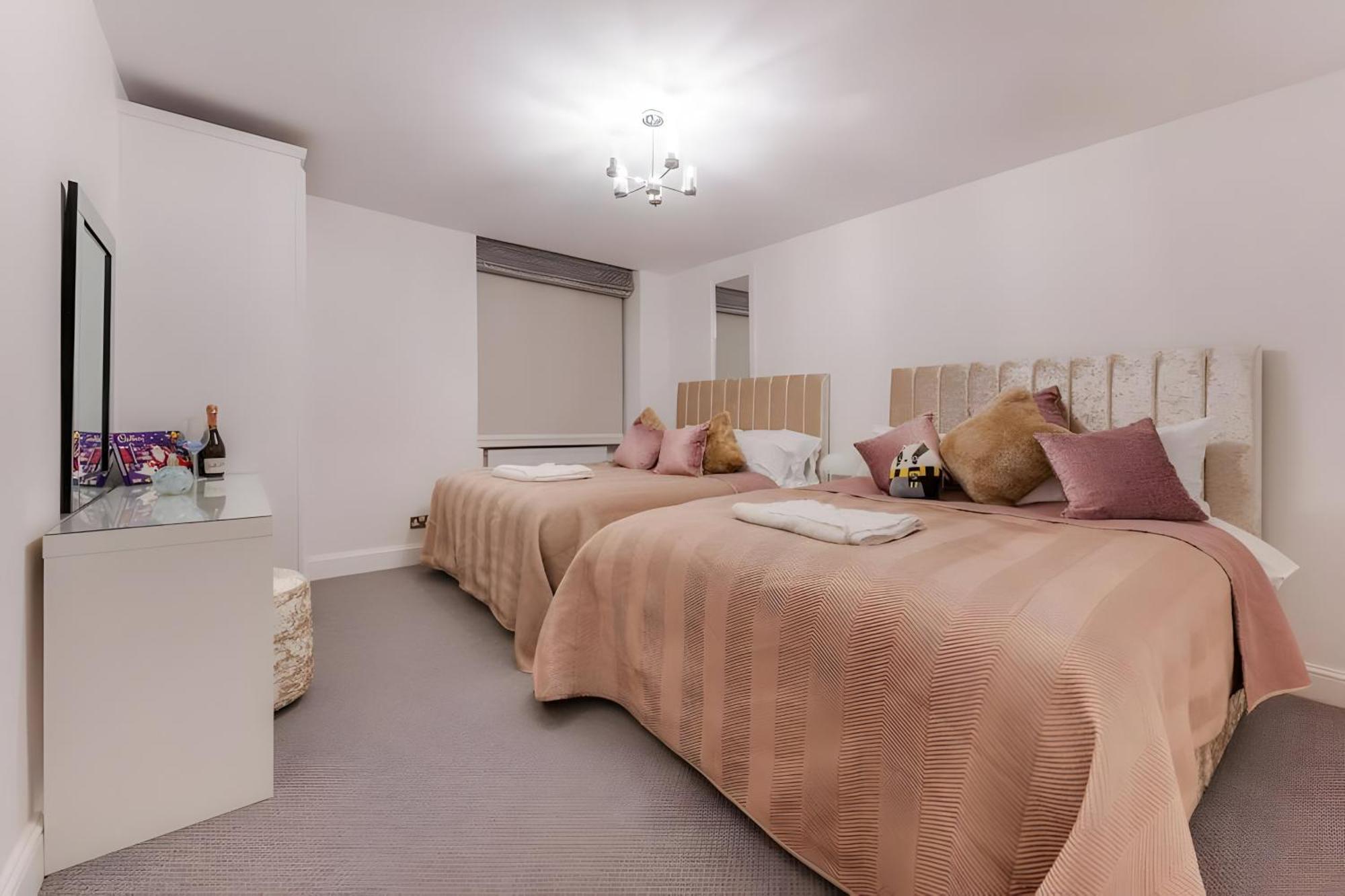Harley Street Spectacular Suites With High Ceilings, High Luxury Лондон Экстерьер фото